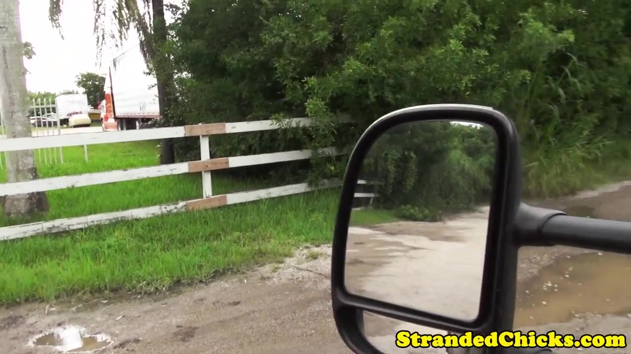 Stranded ebony fucks driver after sucking