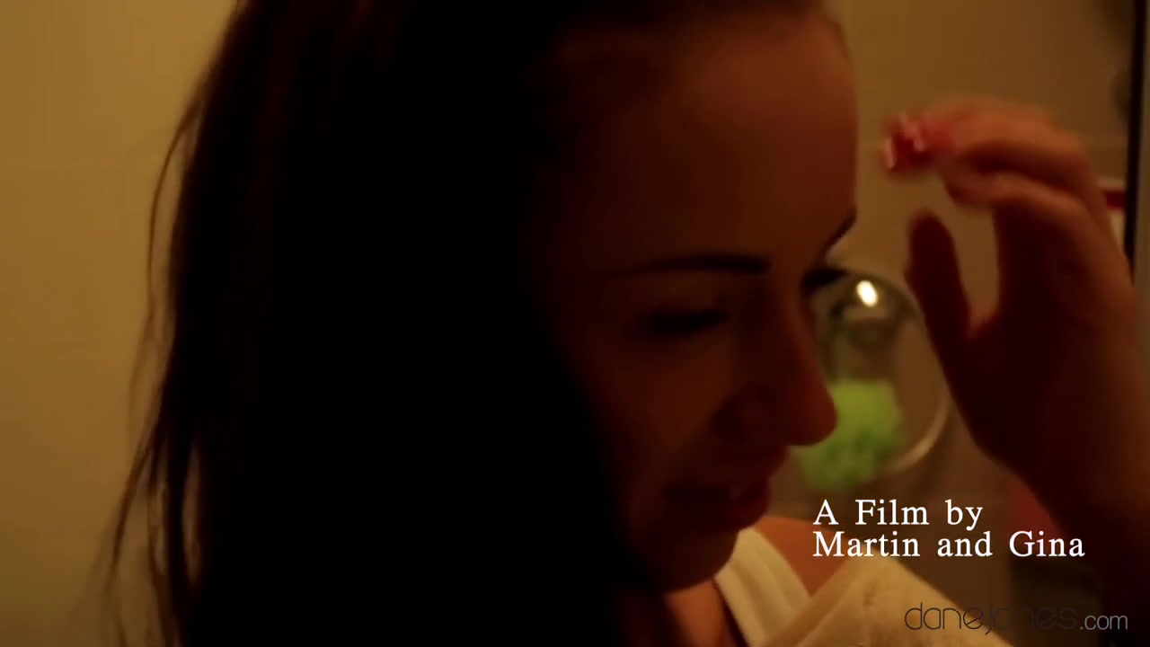 Gina & Martin in Portrait Of A Girlfriend 1 - Danejones