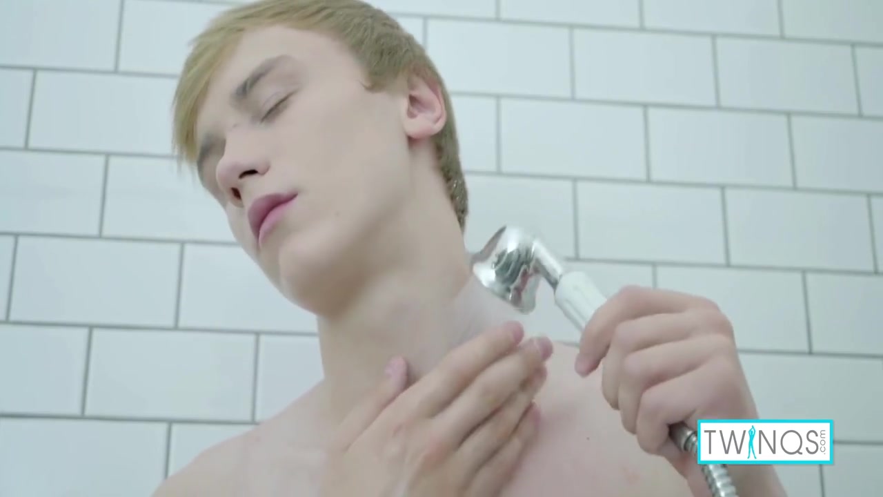 Skinny teen 18+ Liam Beats His Meat After Getting Wet And Soapy! 10 Min With Roc Khard