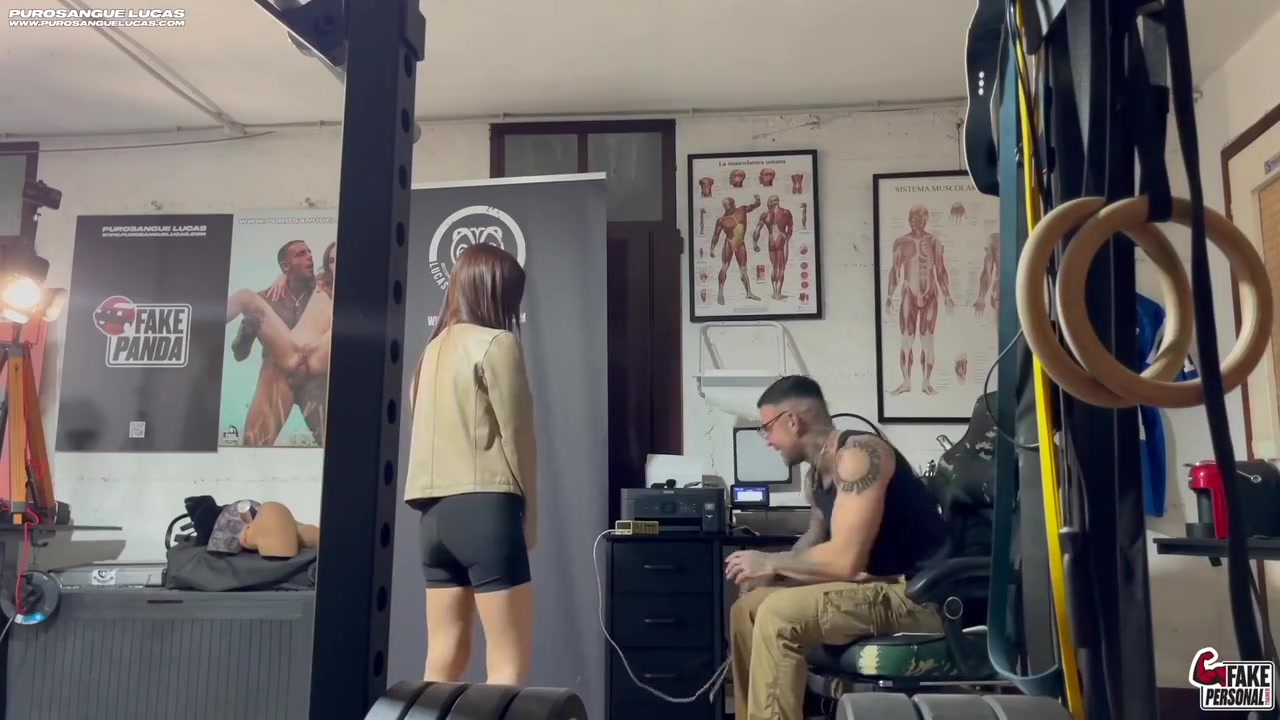 Asian Girl Seduces Her Muscular Personal Trainer - Lucas Peracchi, Momota Emiri And Emiri Momota