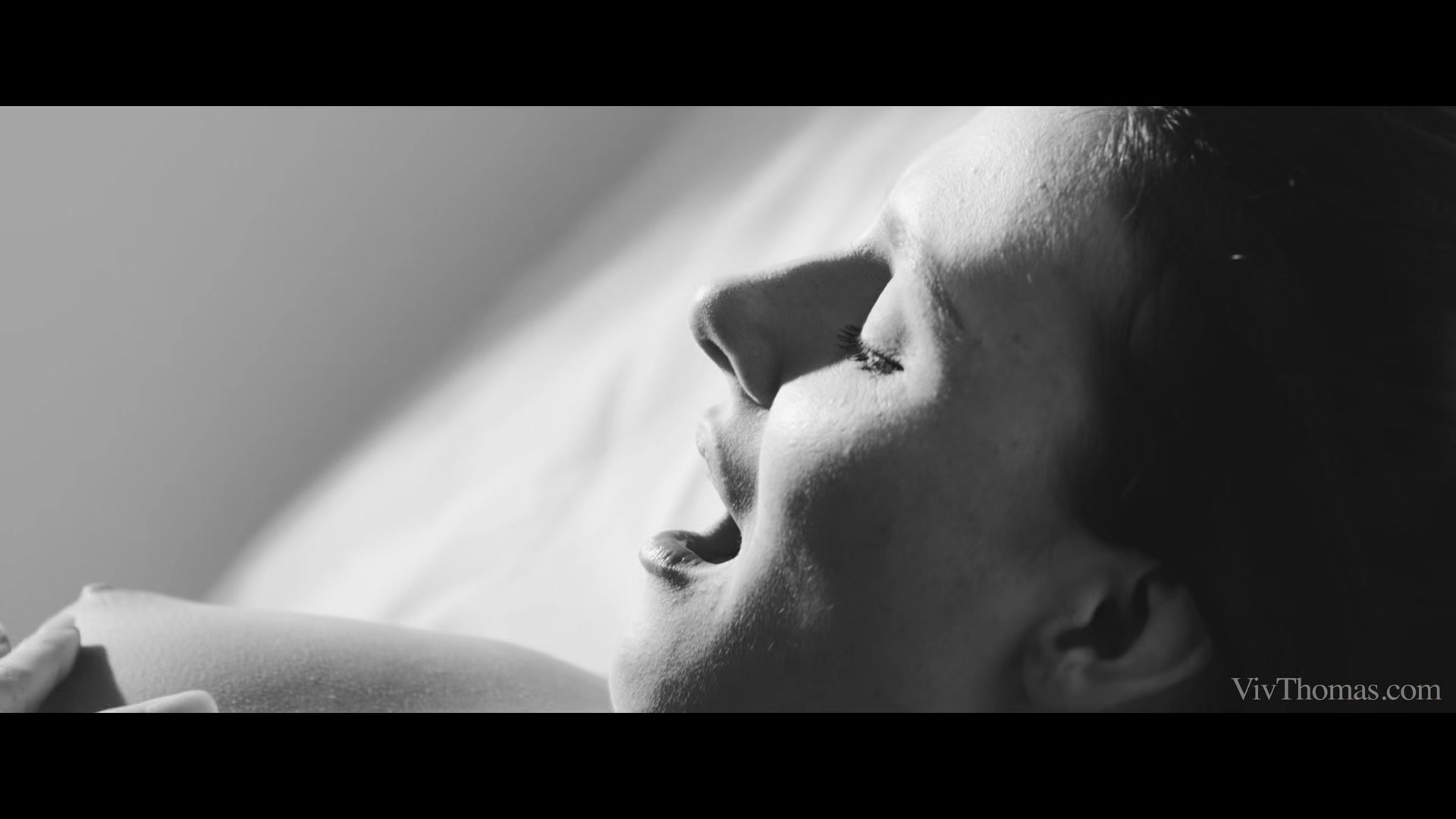 Memento - Reloaded 1 - Excited - Kira Zen & Leila Smith - VivThomas