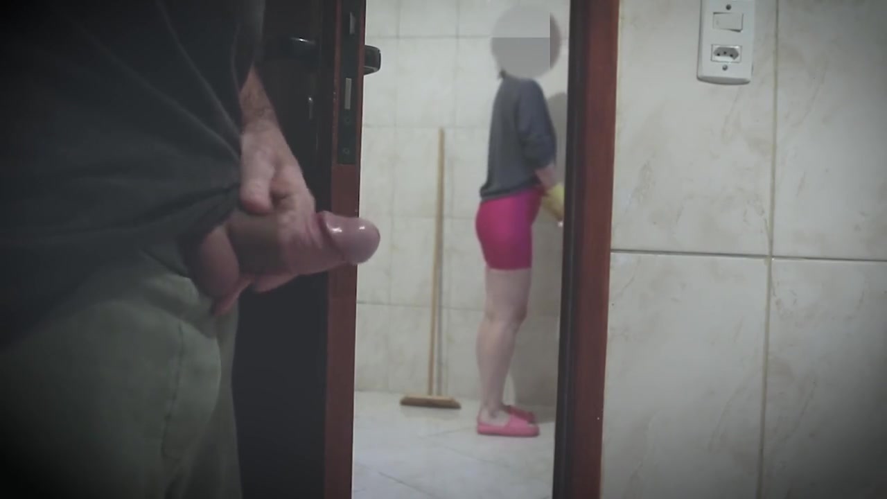 Married Cleaning Woman Sucking Her Bosss Step sons Dick