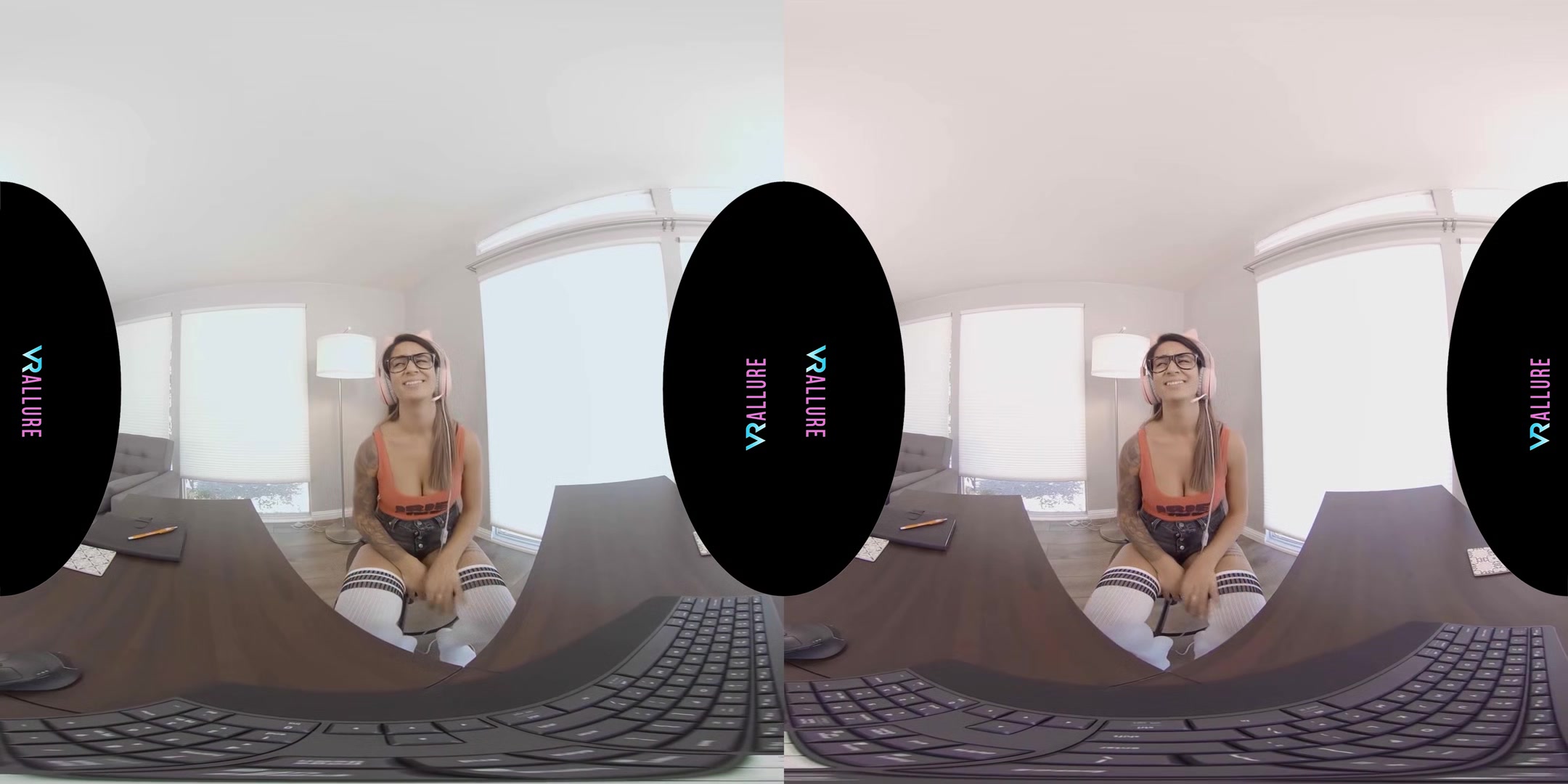 VRALLURE Your Favorite Streamer!