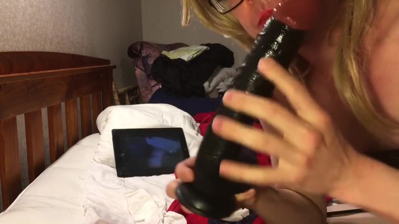 Sissyboy in chastity cums on his face