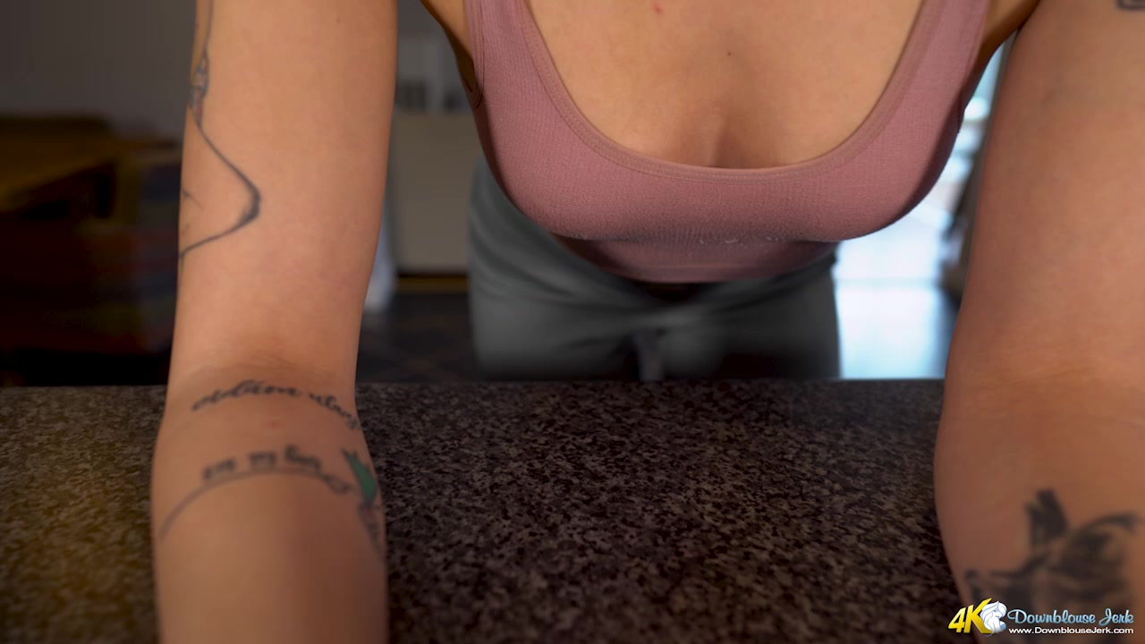 Wank Workout - DownblouseJerk
