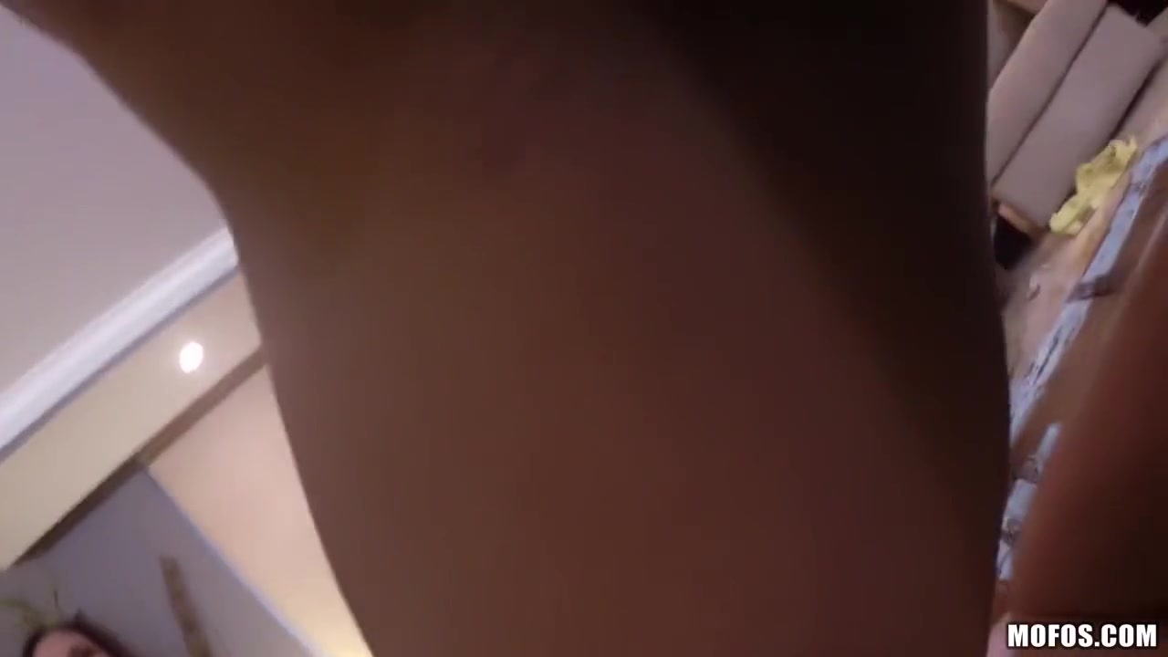 Kendra Lust And Isabella Taylor In Threesome Clip Horny Couple Share teen 18+ Pussy