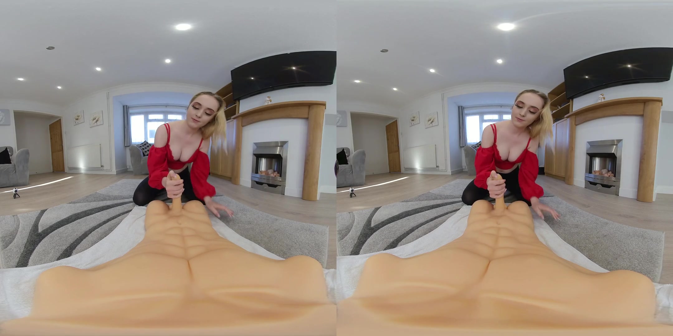 Oral Fixation - Busty teen 18+ Amateur Ellie Louise