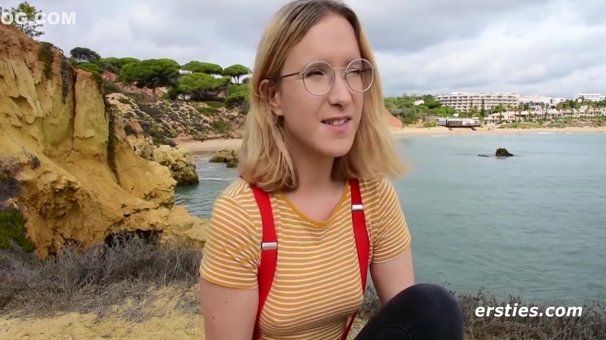 Petite Amateur Masturbates In Cute Legwarmers