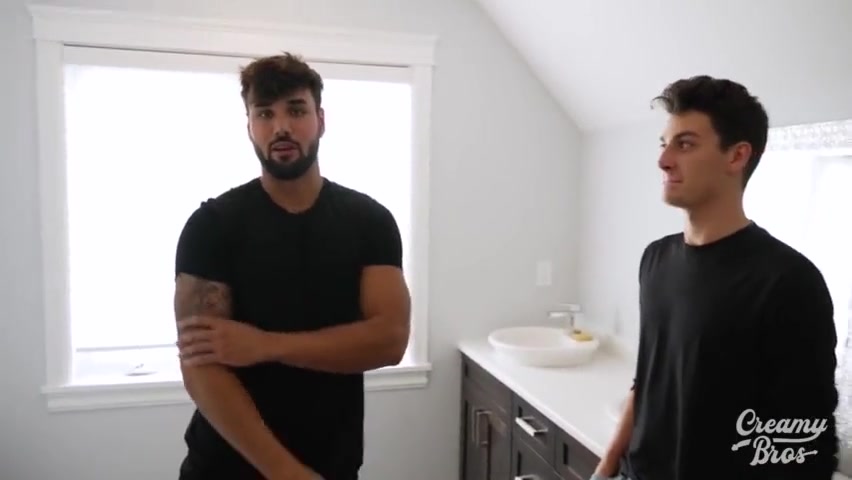 Straight Stepbro Gets Caught Getting A Blowjob From Roommate Creamybros - Bussyhun