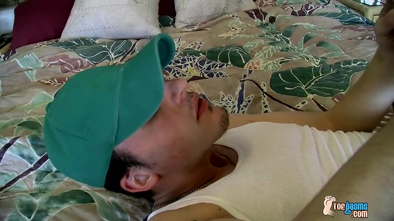 A Reverse Foot Fuck With Joey - Joey Pirelli
