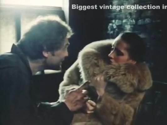 Samantha Fox, Molly Malone, Don Peterson in vintage porn clip