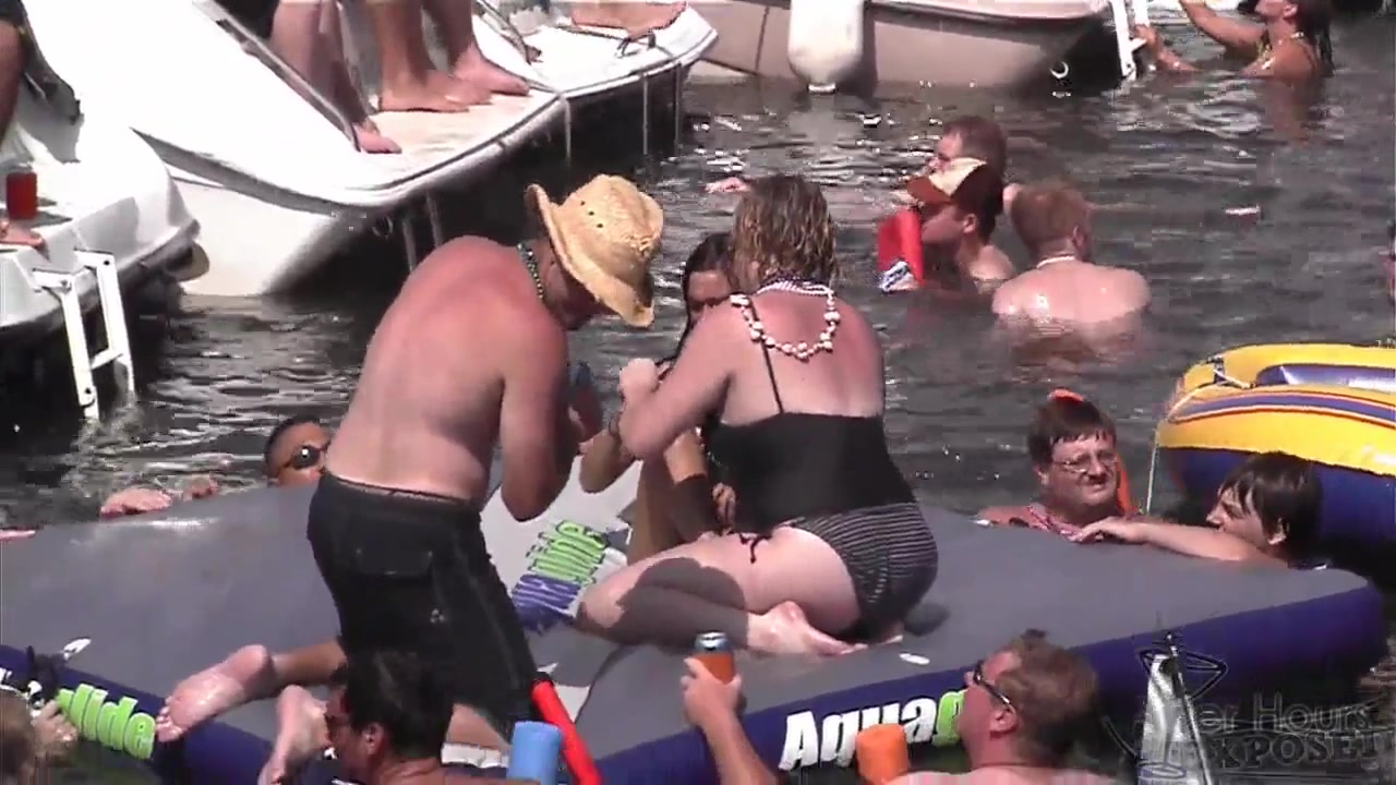 Hot Girls Letting Random Guys Take Turns Licking Pussy in Public - AfterHoursExposed