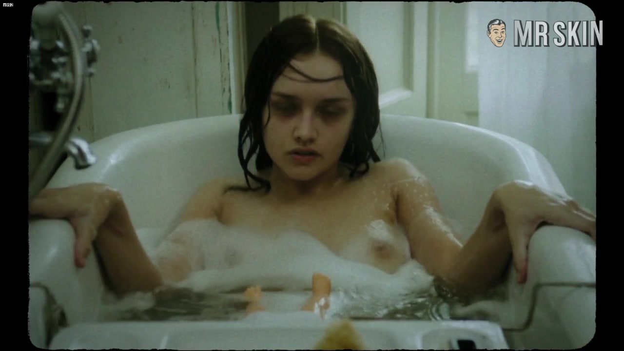 Nude Olivia Cooke Will Give Your Player a 1-Up - Mr.Skin
