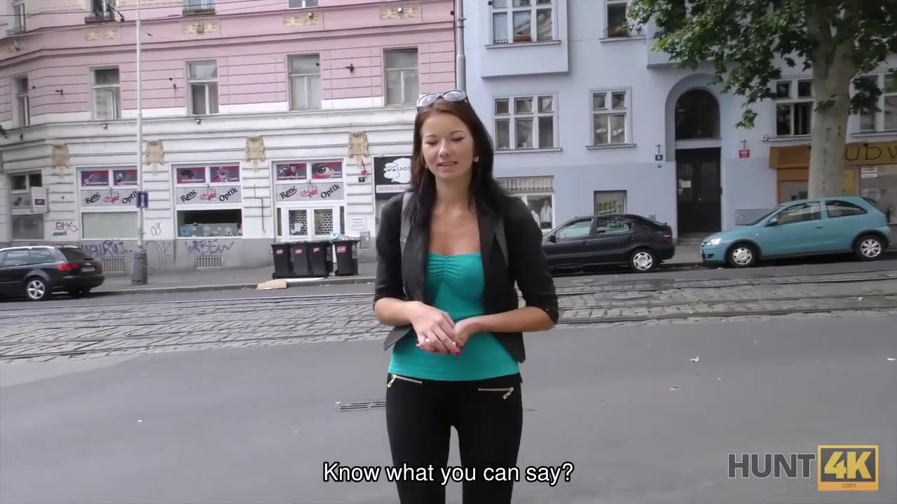 HUNT4K. Tourist for money let tricky man stretch GF all over couch