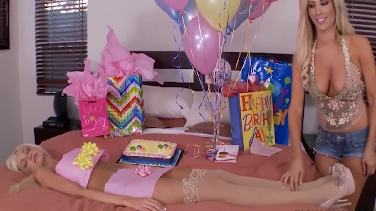 Double Dildo Play! Lesbians Get It On! - Tasha Reign And Rikki Six