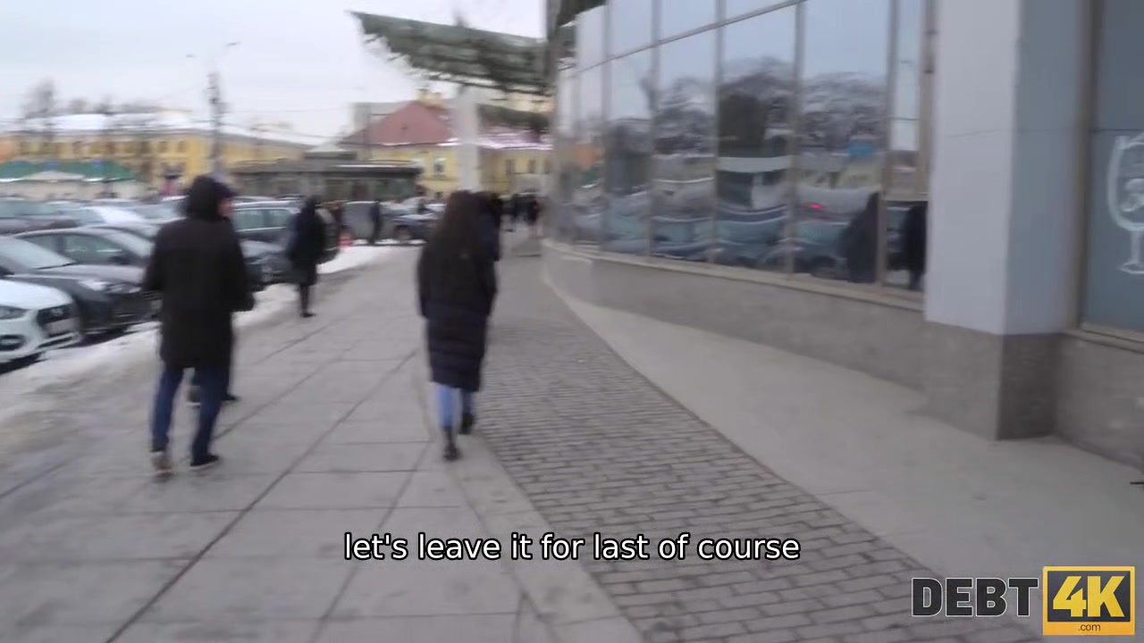 DEBT4k. Boyfriend finds out girl has spent a lot of money from card