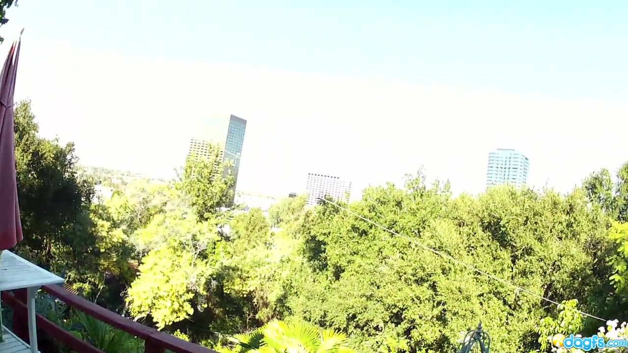 His Emo Girlfriend Enjoys The Balcon And Gives Him A Juicy Blowjob - RealEmoExposed