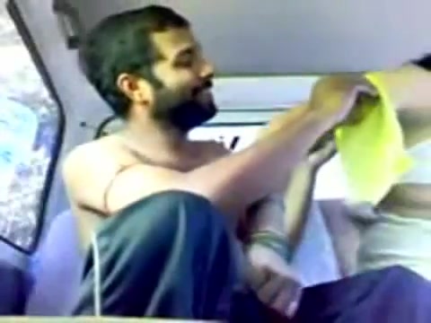Desi amateurs fuck hard and passionately in the car