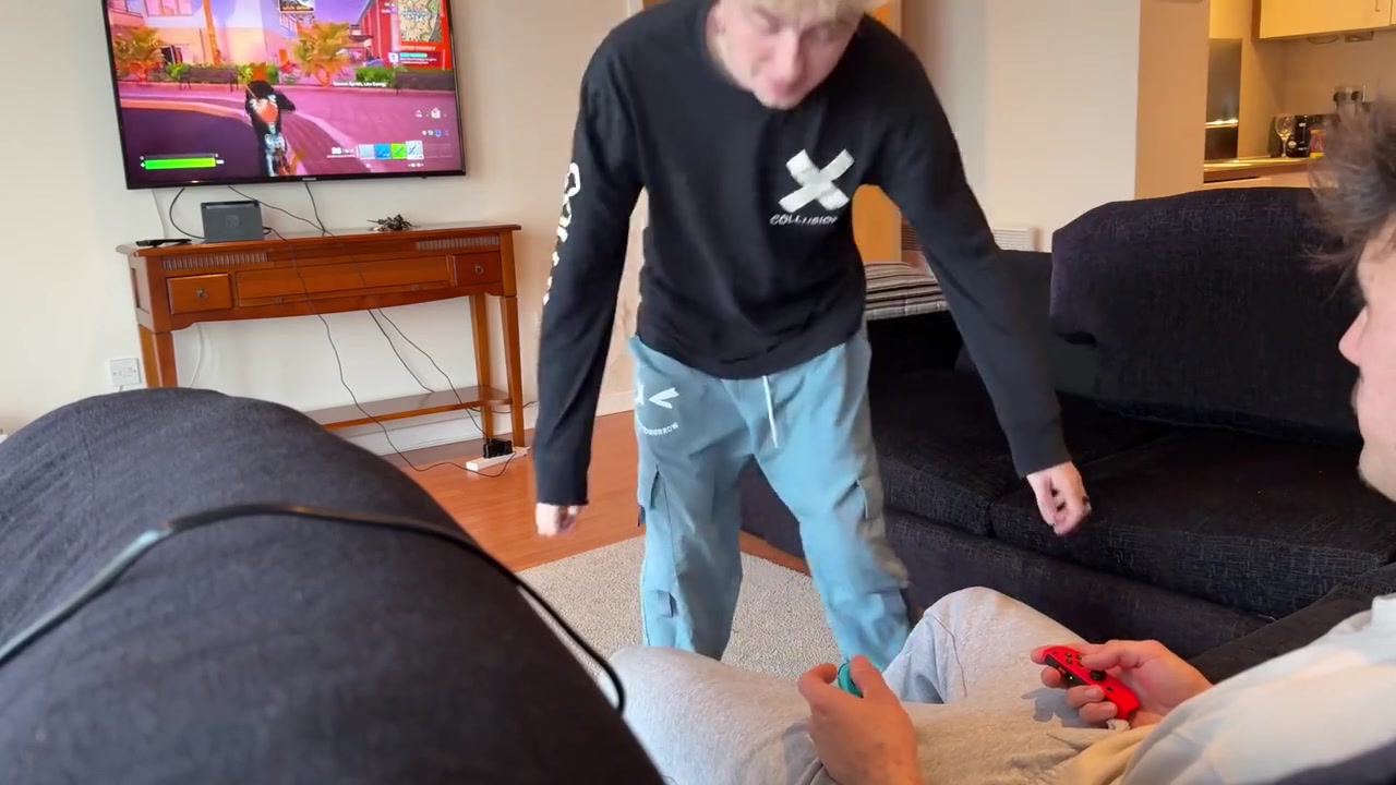Blonde Twink Dude Sucks Cum Out Of His Mate Whilst He Video Games Fornite