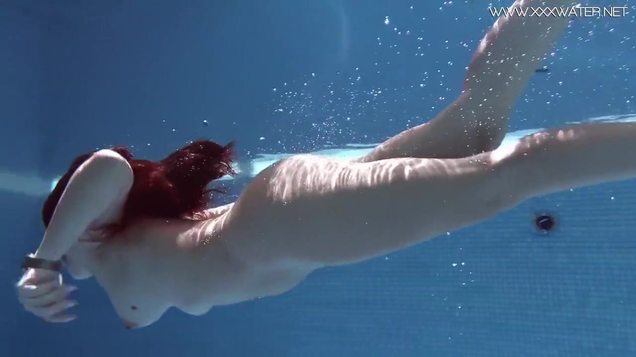 Hot Spanish Babe Underwater - Diana Rius