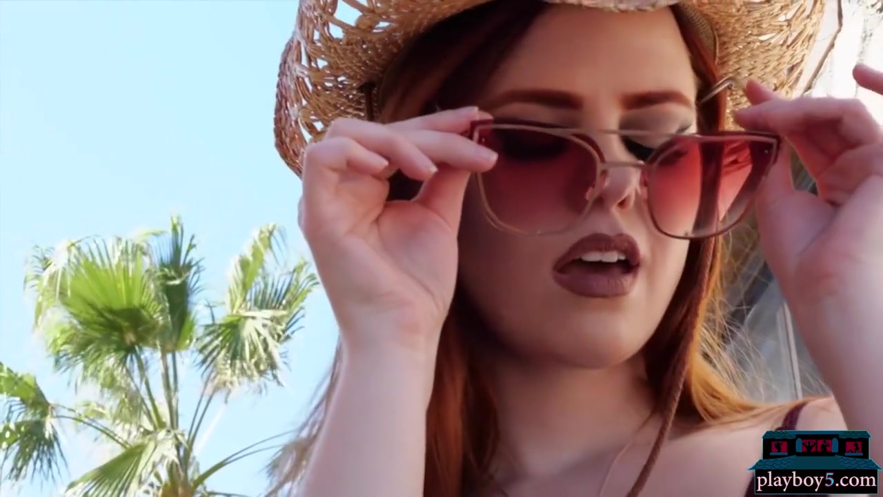 Southern Redhead Step mommy Gets Wet Outdoor