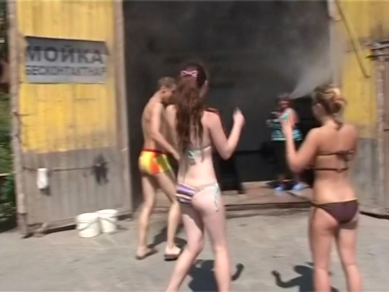 Summer bash with slutty college chicks