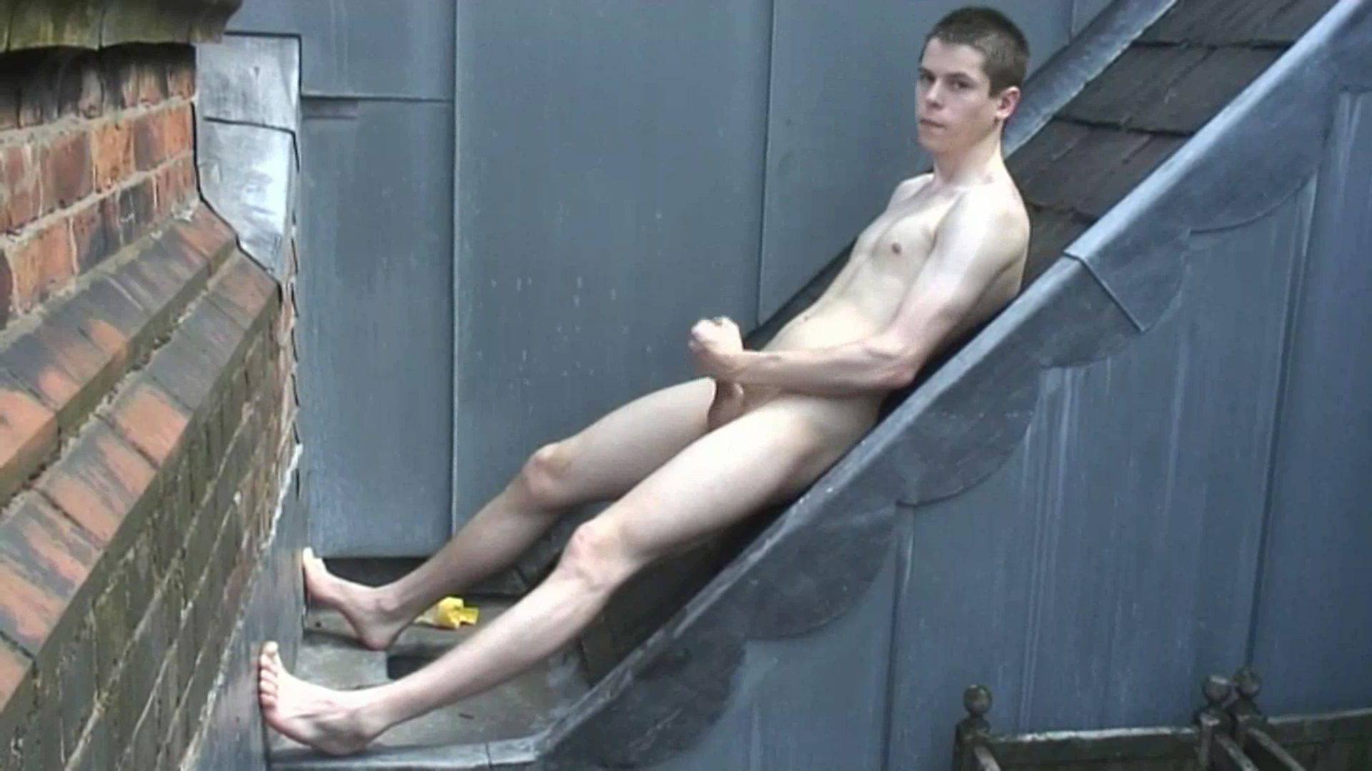 Twink Amateur Ryan Alexander Beats Off - ShareYourBoyfriend