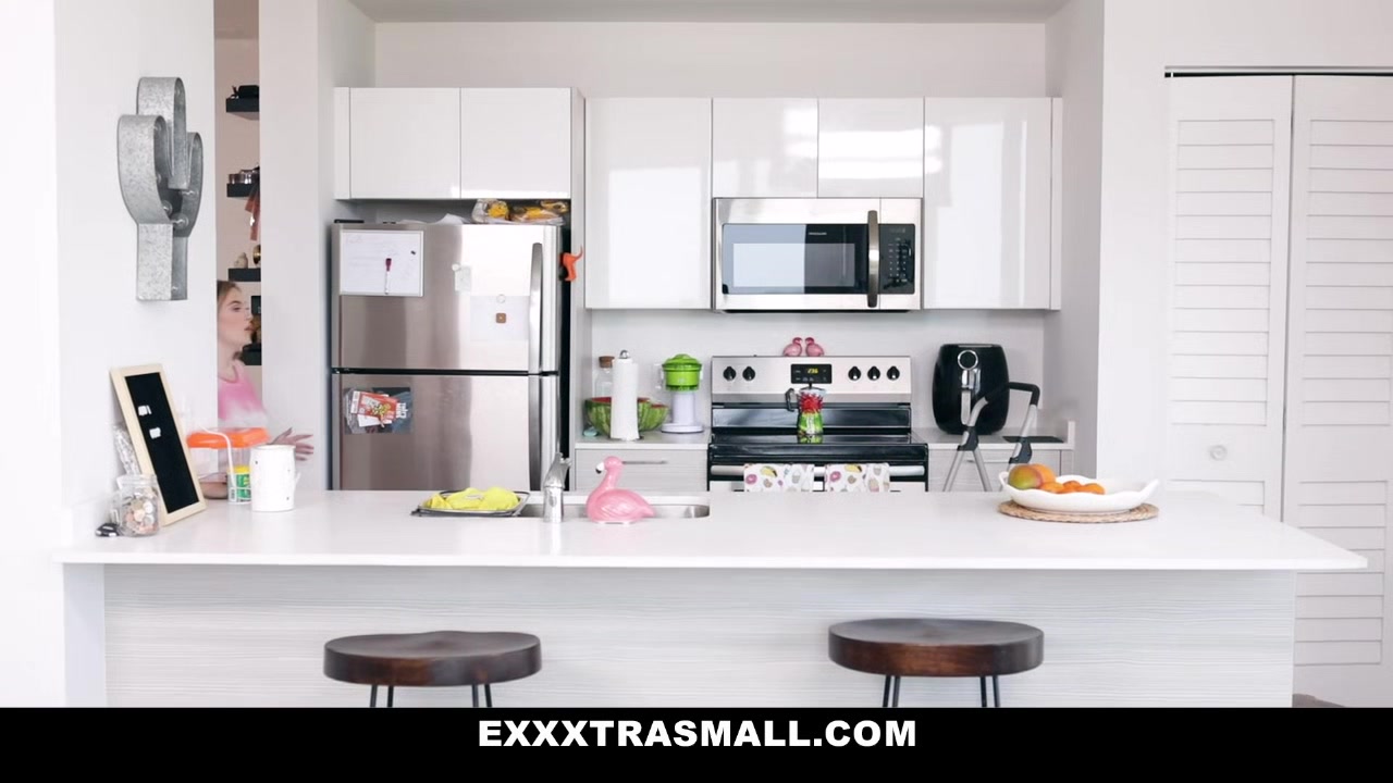 ExxxtraSmall - Curvy Tiny teen 18+ Gets Picked Up And Dicked Down