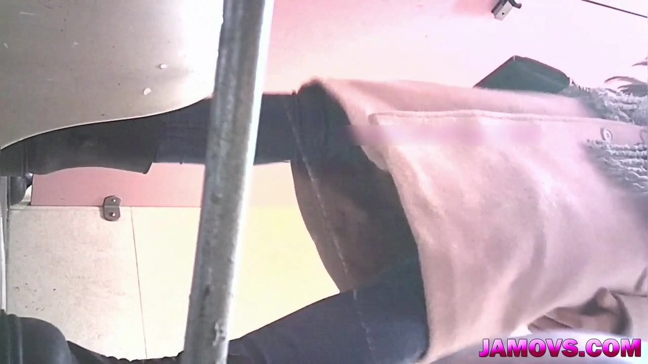A good dick gives a cute Japanese performing girl fantastic orgasms.