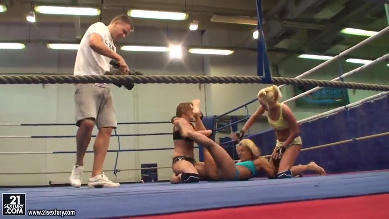 Andy Brown, Carla Cox and Nikky Thorne fighting with no rules