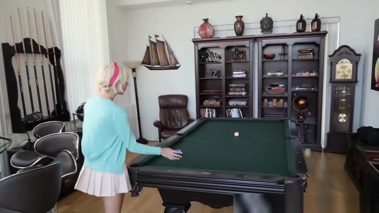 Blonde Babysitter Eaten