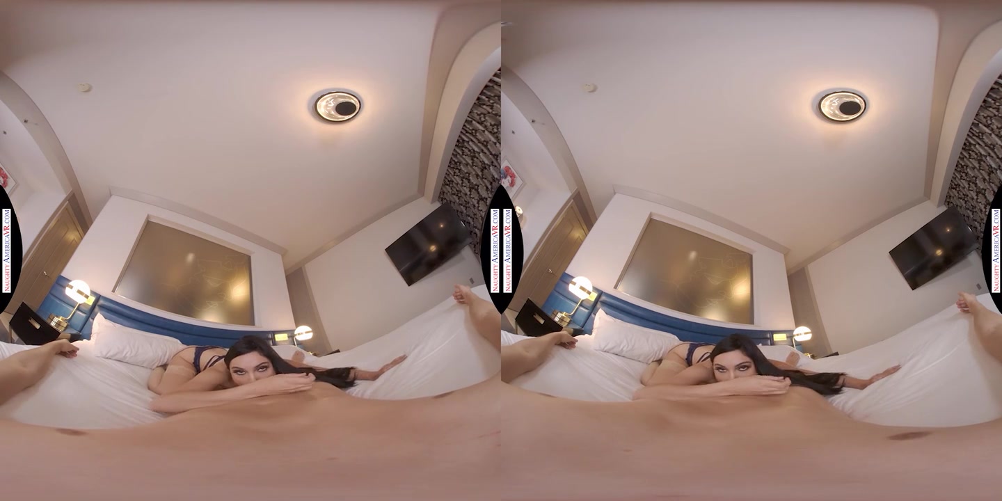 Jazmin Luv Fucks You In Vr
