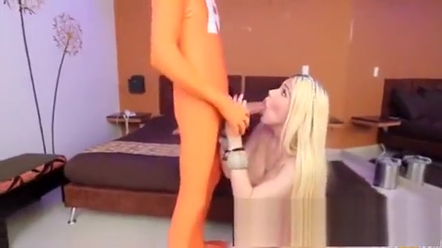 Transex Loira Bunduda Fudendo Com Dotado