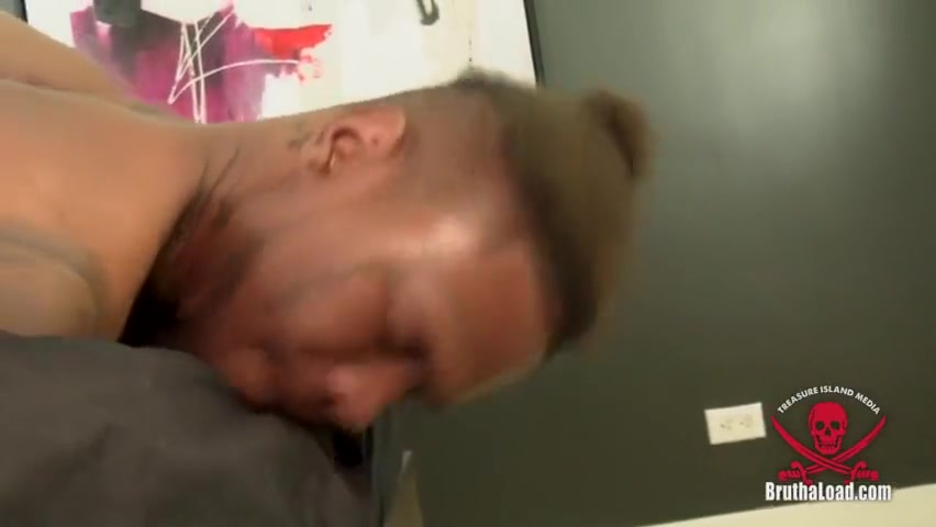 Eating Some Ebony Ass