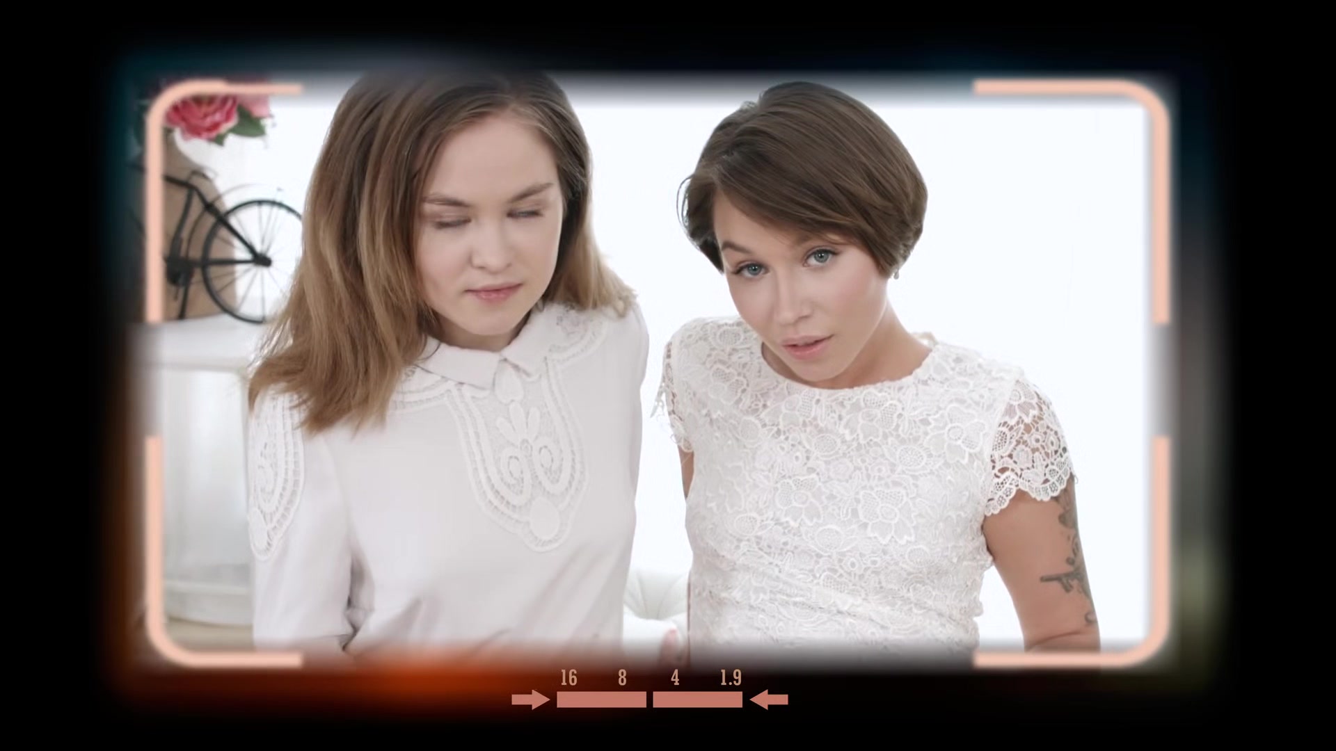 Threesome Dreams - Jennifer Flex, Maya Bee