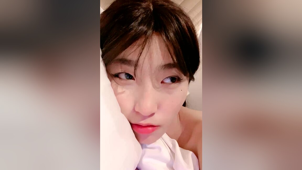 The attractive Korean girlfriend sex with her fiancé.