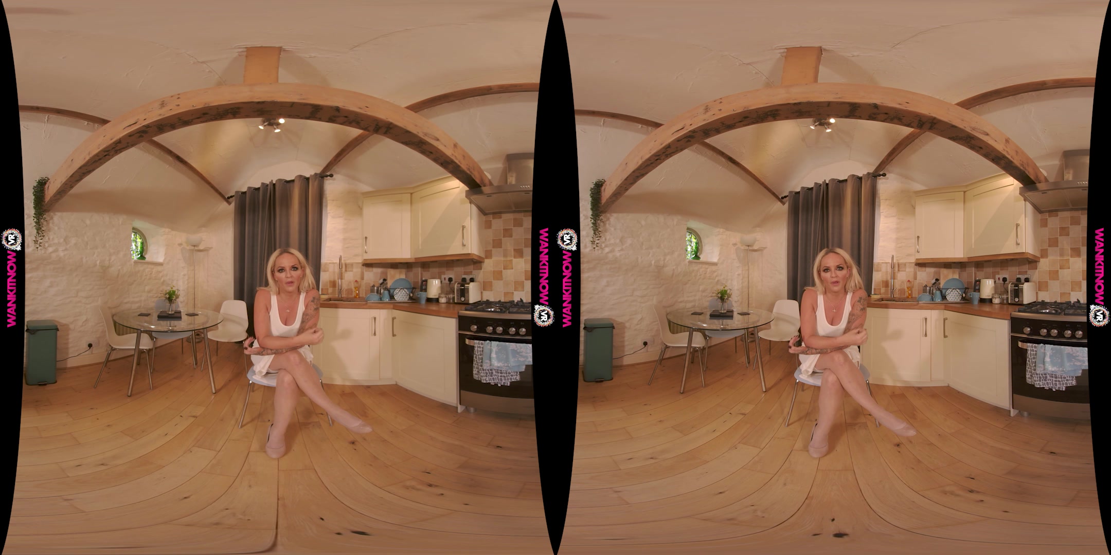 I've Heard You Wanking featuring Louise Lee - WankitNowVR