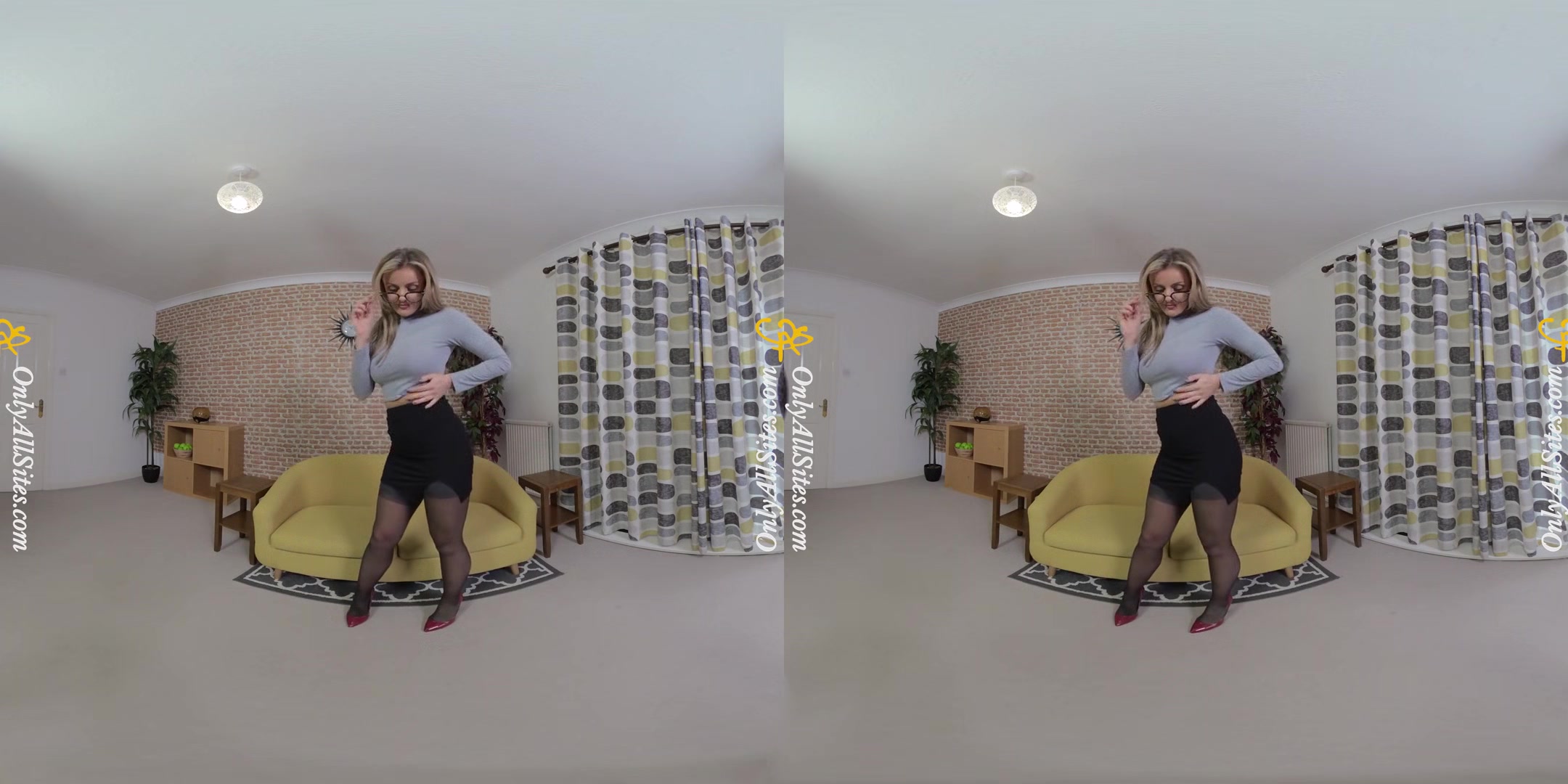 Amy Green - Nerdy Sexy Girl with Huge Tits - Big Tits Stockings Striptease