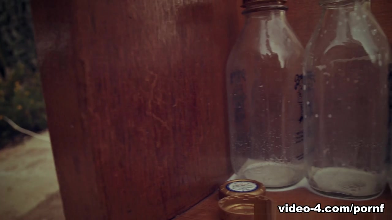 Ryan Madison & Honey Gold in Milk &Amp; Honey - PornFidelity
