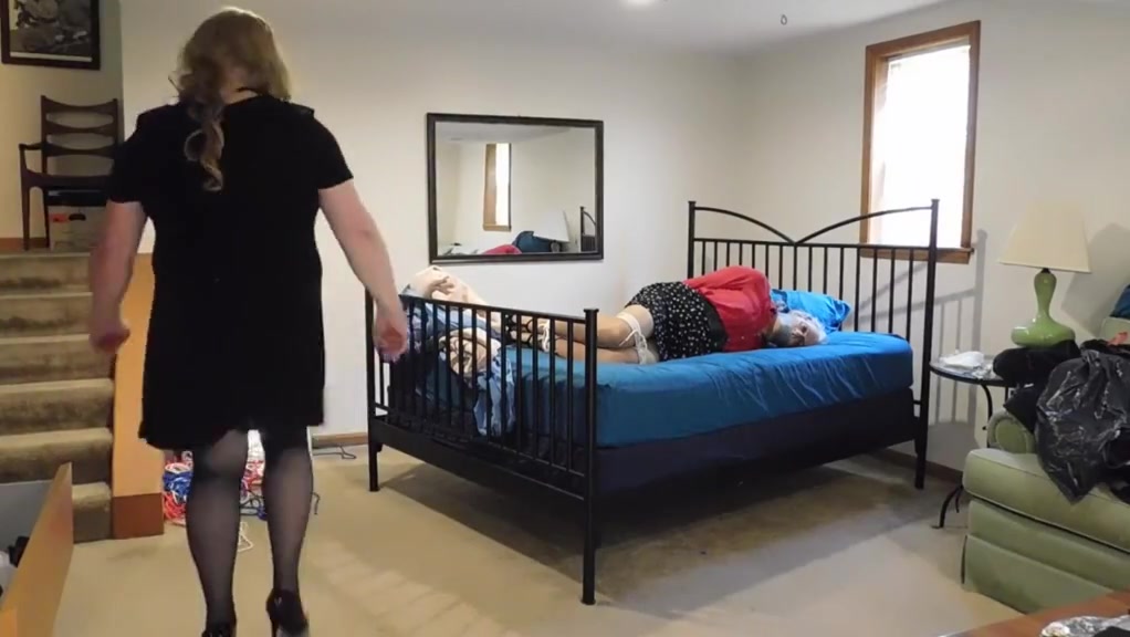 Mistress brianna binds gags ronni