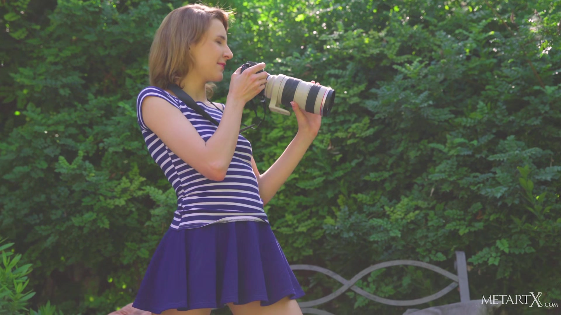 Pretty Photographer 2 - Lea Rose - MetartX