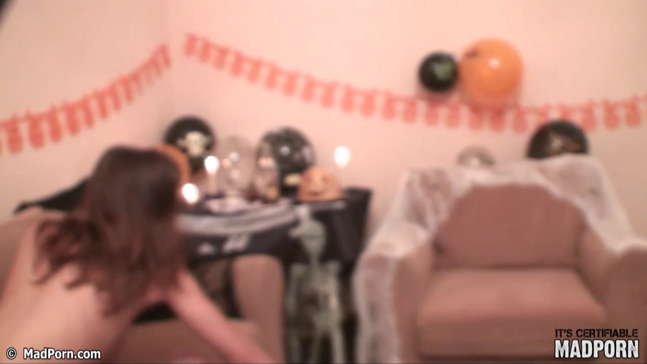Rita & Julia Halloween - MadPorn
