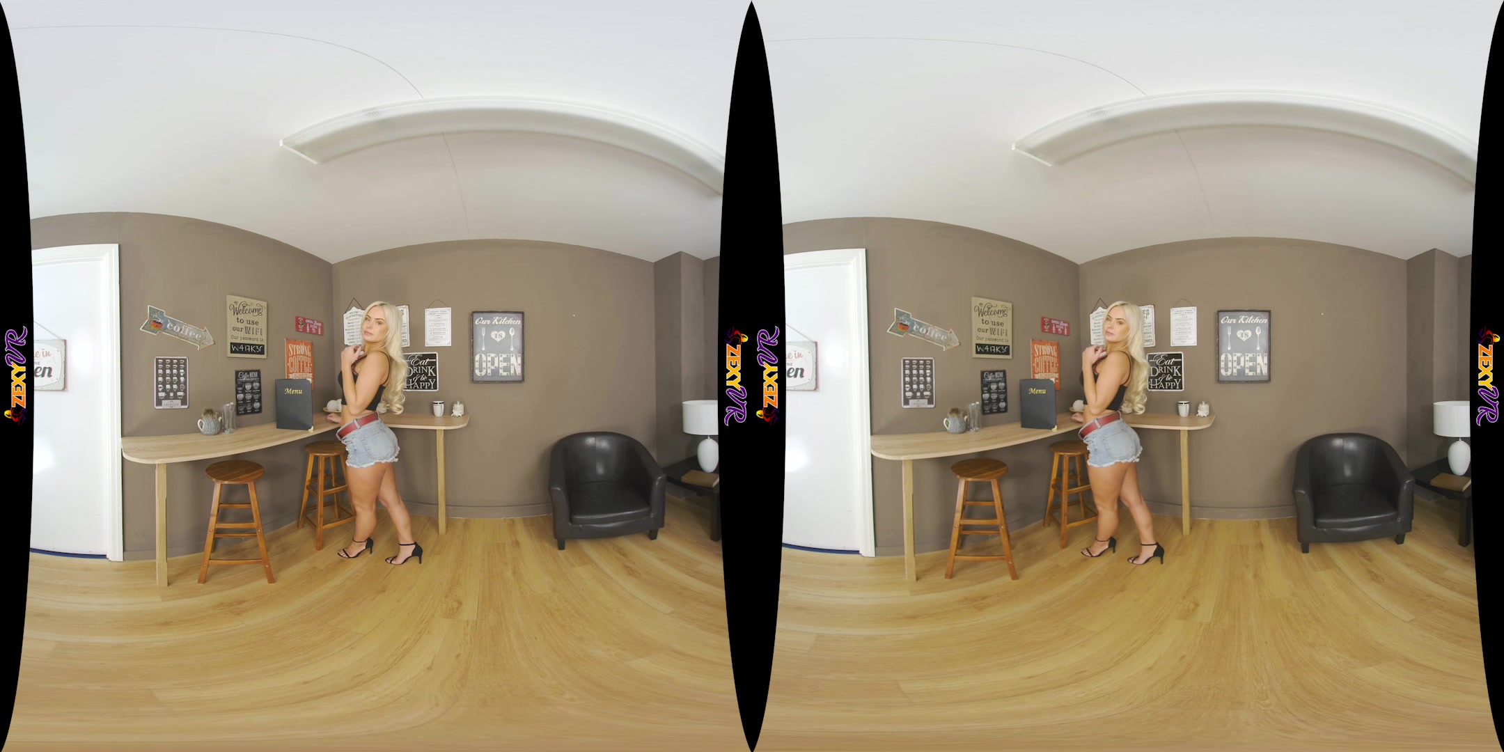 Naked Coffee featuring Louise - ZexyVR