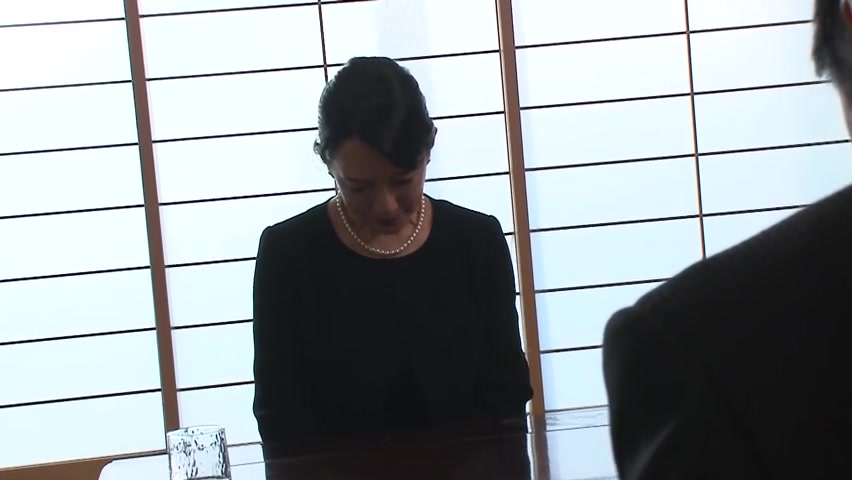 Chino Ogata The Widow Who Apologizes With SEX In Front Of Her Husband's Portrait - Caribbeancom