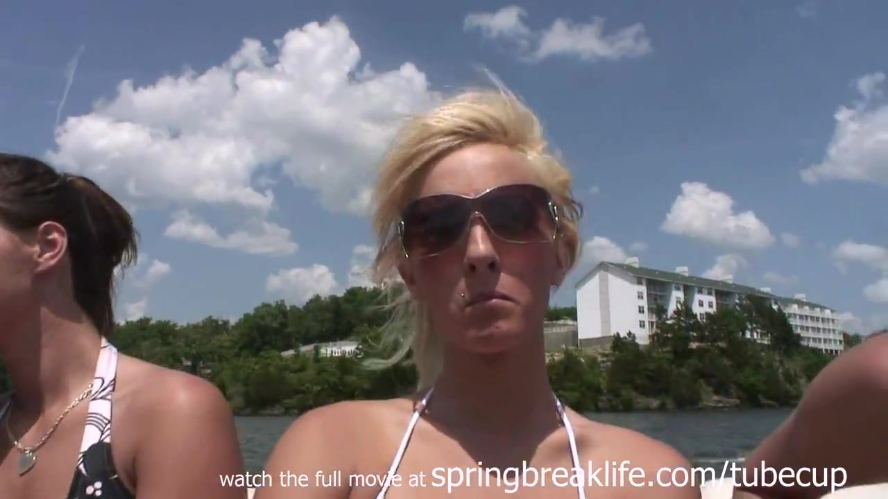 SpringBreakLife Video: Boat Ride With Chicks