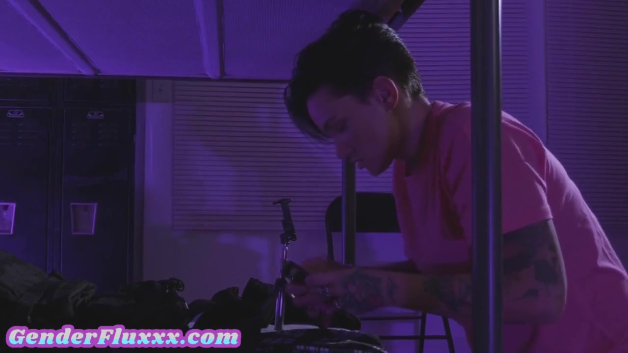 Femdom Amateur Babe Strapon Pegs Bfs Butt In Dormitory
