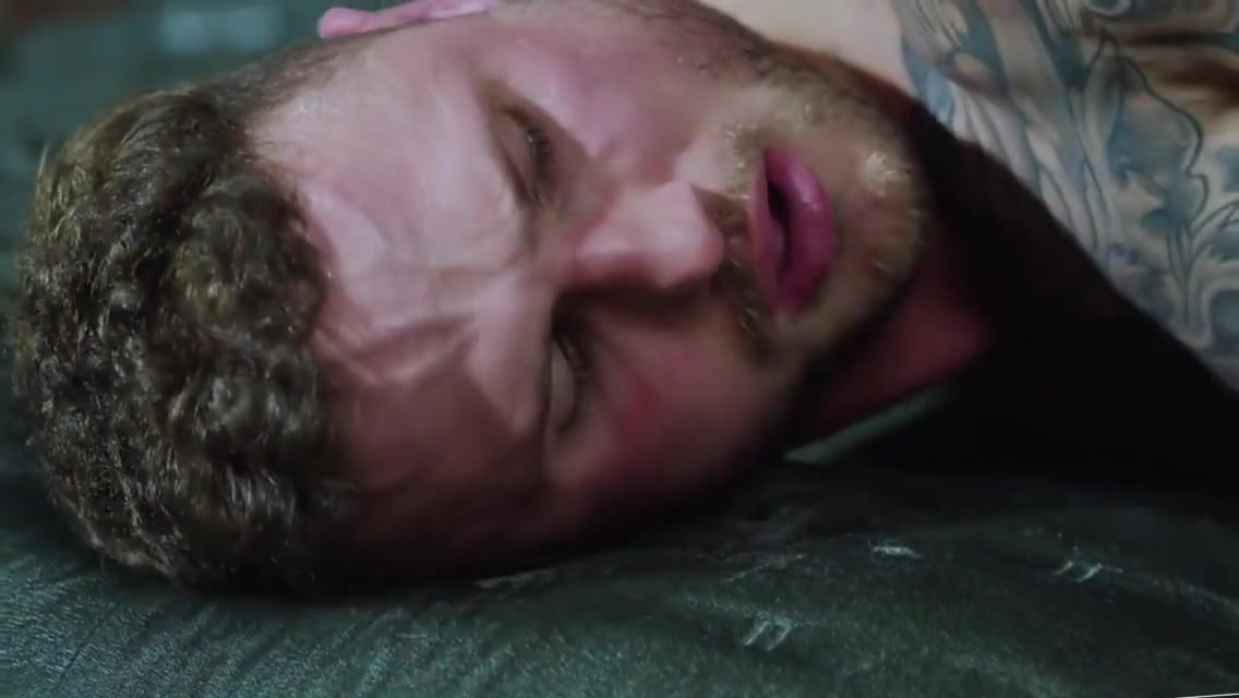 Gay Porn - Tattooed Muscled Bottom Barebacked By Lover In The Bed 7 Min