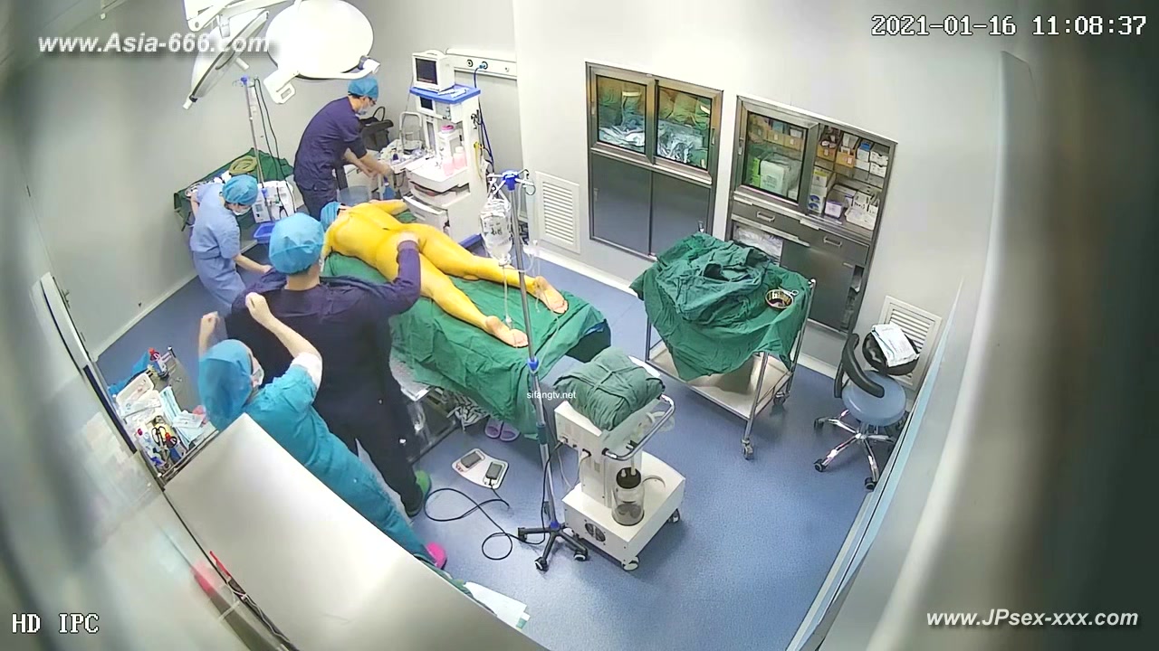 Peeping Hospital patient .***