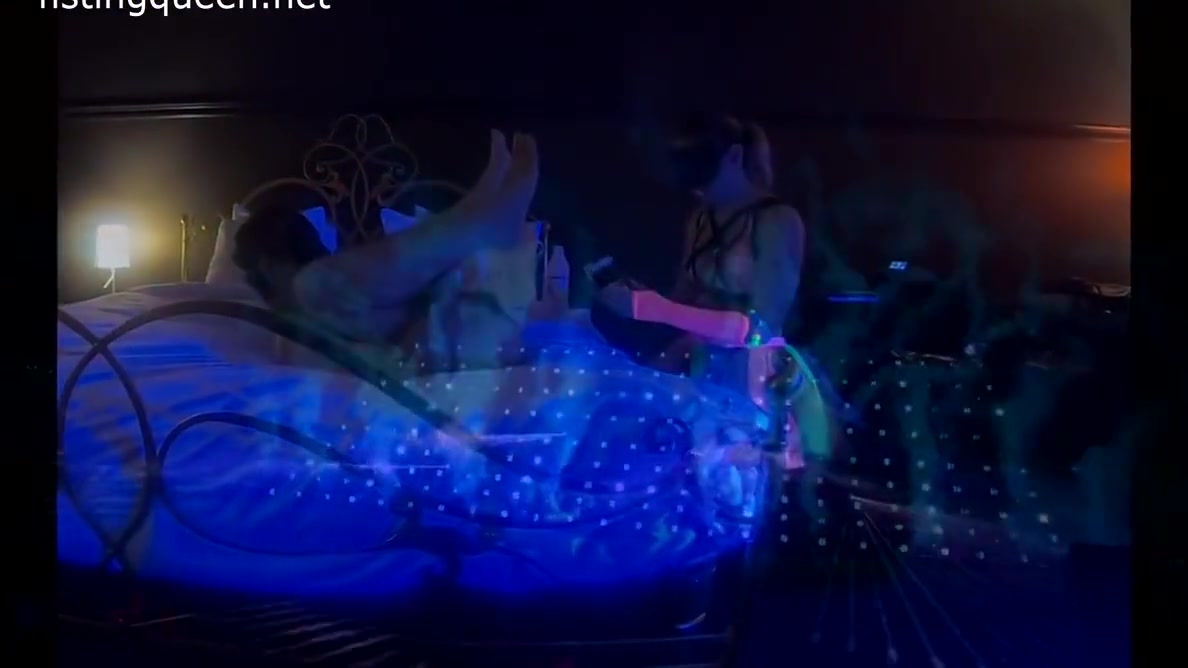 The Hotel Experience Glow Eindhoven - Preview Deep Fast Punch Fisting Strapon Anal Play Uv-light