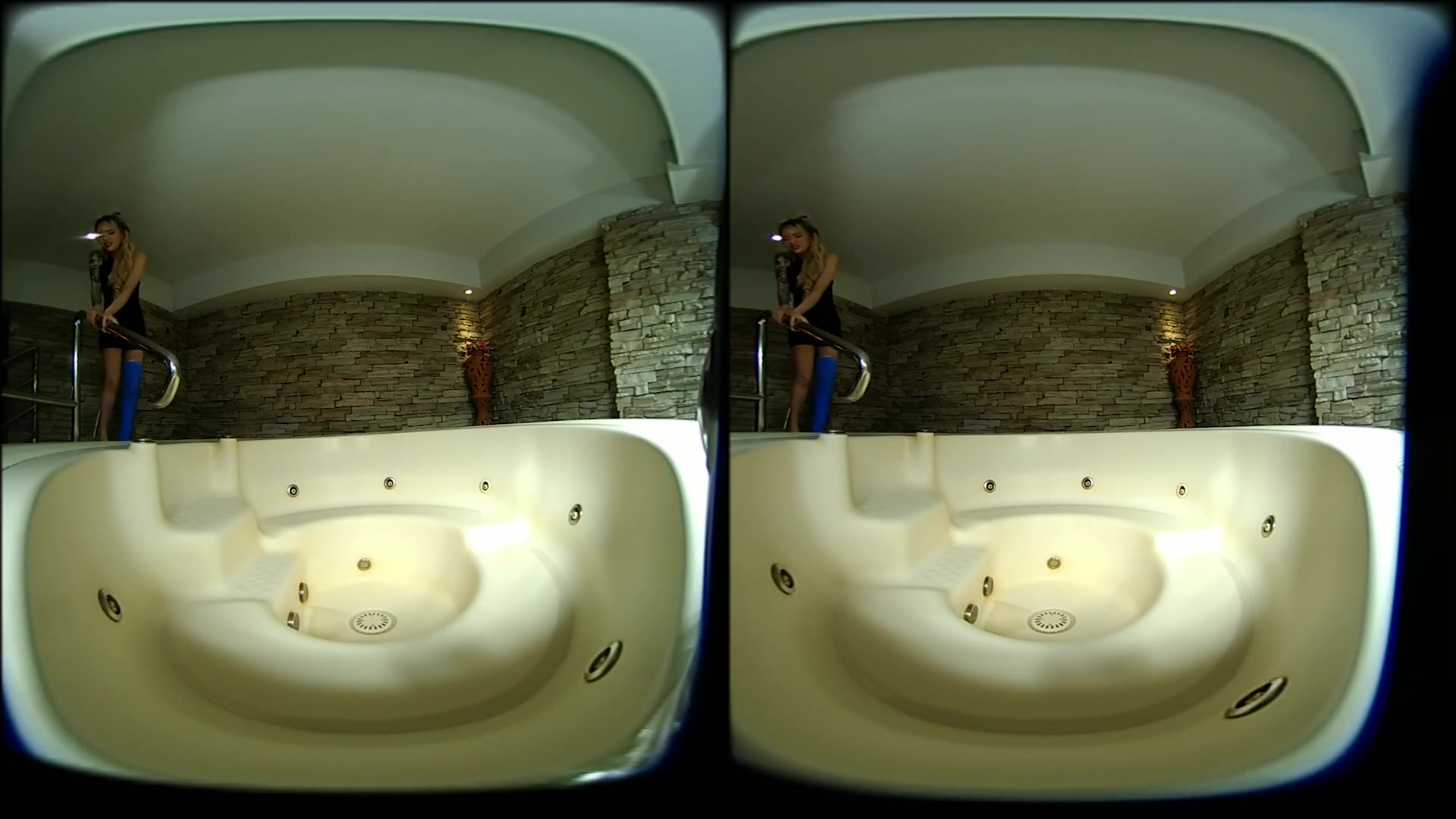 2 Girls With Long Cast Legs In Jacuzzi - VRpussyVision